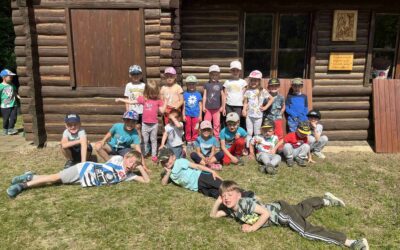 Školka – výšlap na chatu Výrovka