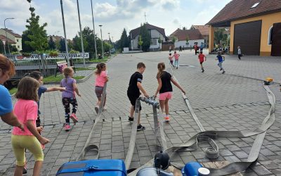 2. A a 3. B – tělocvik u hasičky